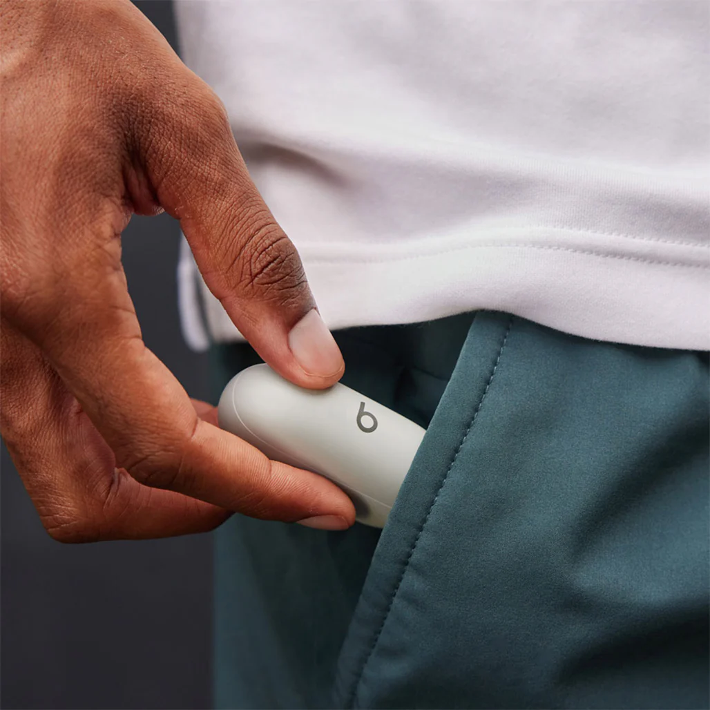 Beats Solo Buds - True Wireless Earbuds with 18-Hour Battery Life, Custom Sound System, and Class 1 Bluetooth - Image 22