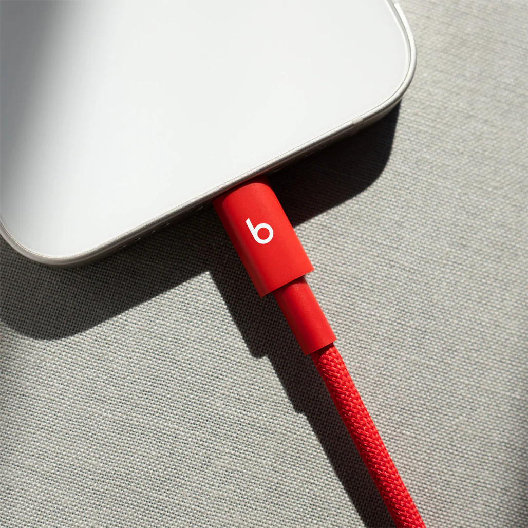Beats USB-C to Lightning Woven Charging Cable 1.5m – Fast Charging, Tangle-Free, CarPlay Compatible - Image 8
