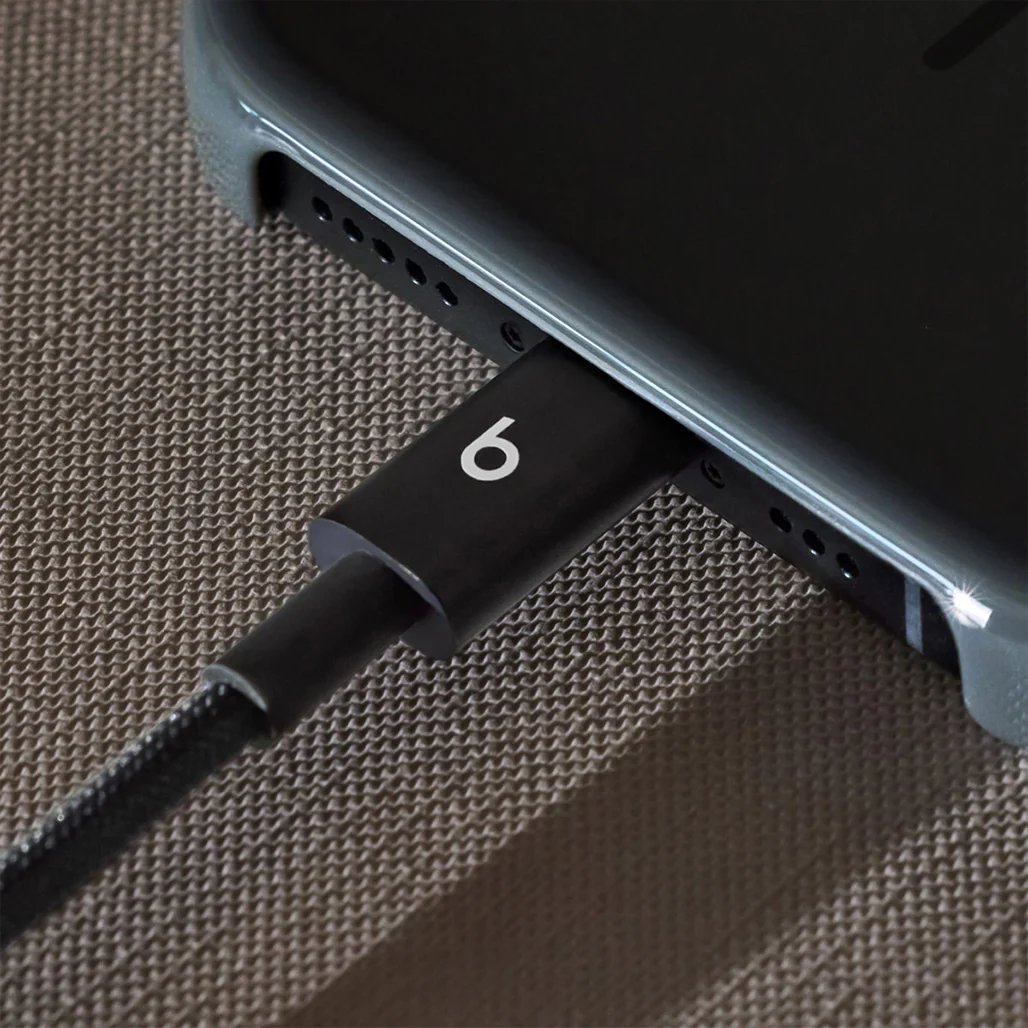 Beats USB-C to USB-C Woven Charging Cable 1.5m – Fast Charge & Sync for Android, Apple & More - Image 4