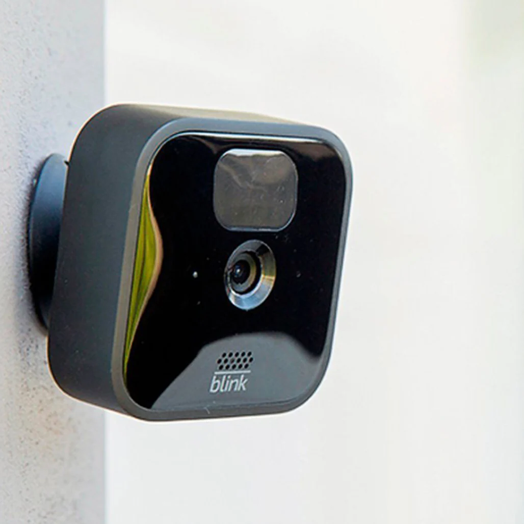 Blink Outdoor (3rd Gen) - 3-Camera Wireless Security System - Image 4