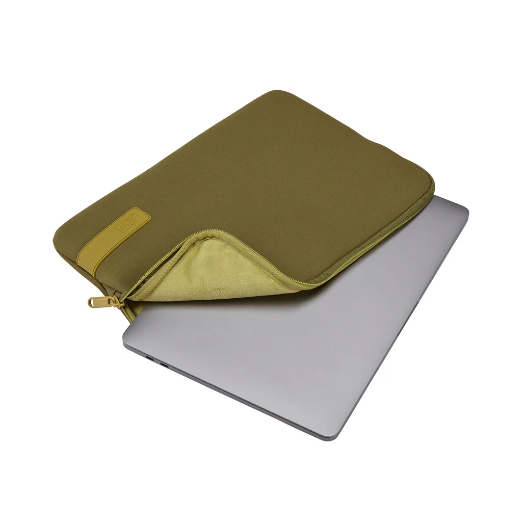 Case Logic Reflect 13-Inch MacBook Pro Sleeve - Green Olive - REFMB-113 - Image 4
