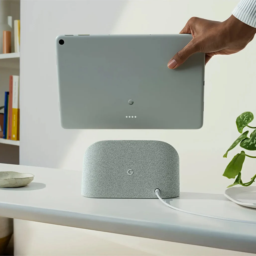 Google Pixel Tablet with Charging Speaker Dock - 11" - 256GB - Wi-Fi - Hazel - Image 8