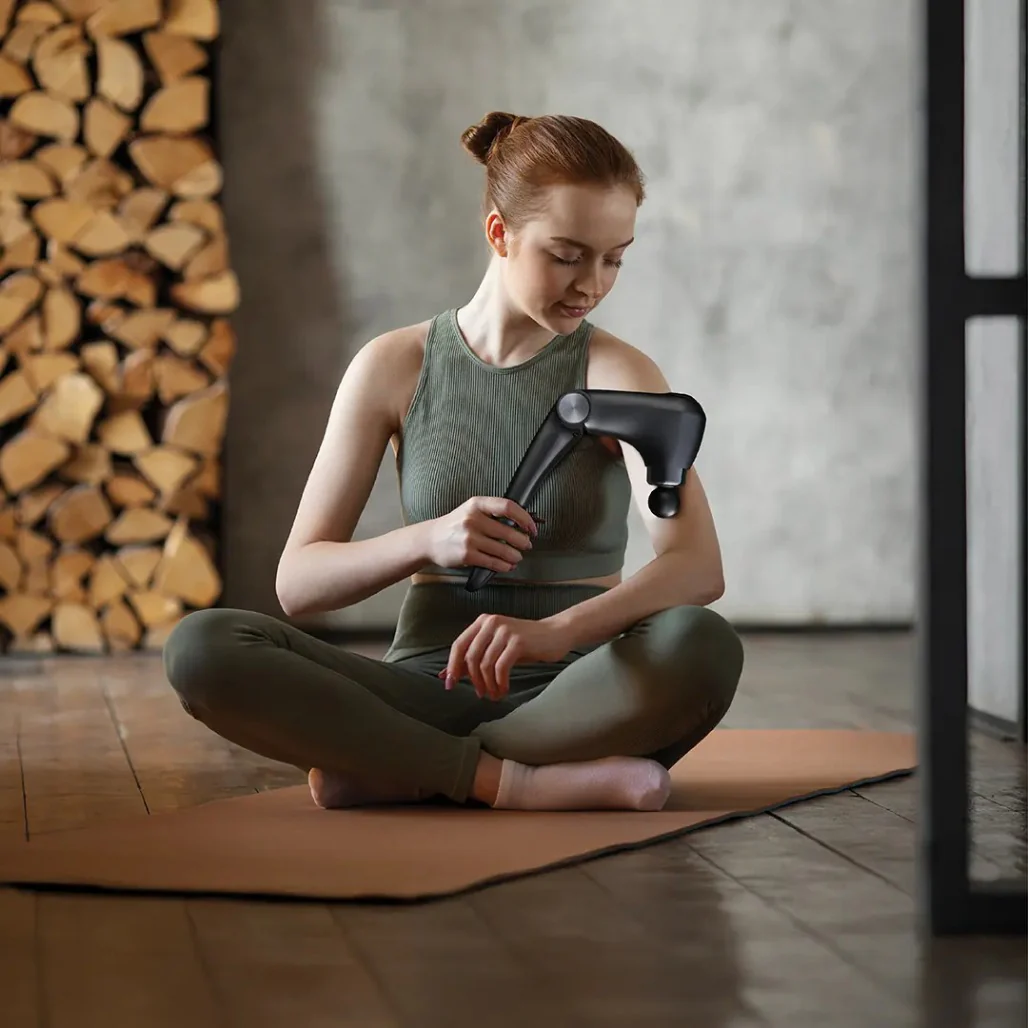 Green Lion Foldable Massage Gun with Long Handle & 45° Bend Adjustment - Black - Image 2
