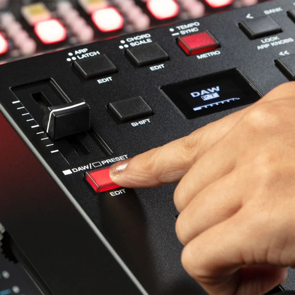 M-Audio Oxygen Pro 25 - 25-Key USB MIDI Controller - Image 6