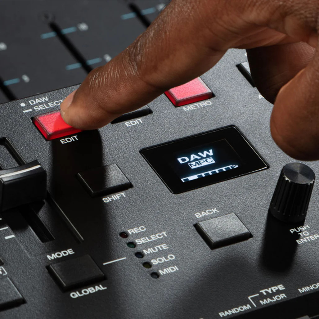 M-Audio Oxygen Pro 49 - 49-Key USB MIDI Controller - Image 8