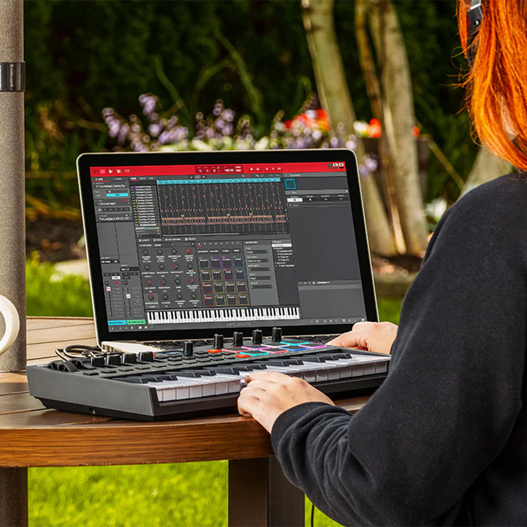 M-Audio Oxygen Pro Mini - 32-Key MIDI Controller - Image 5