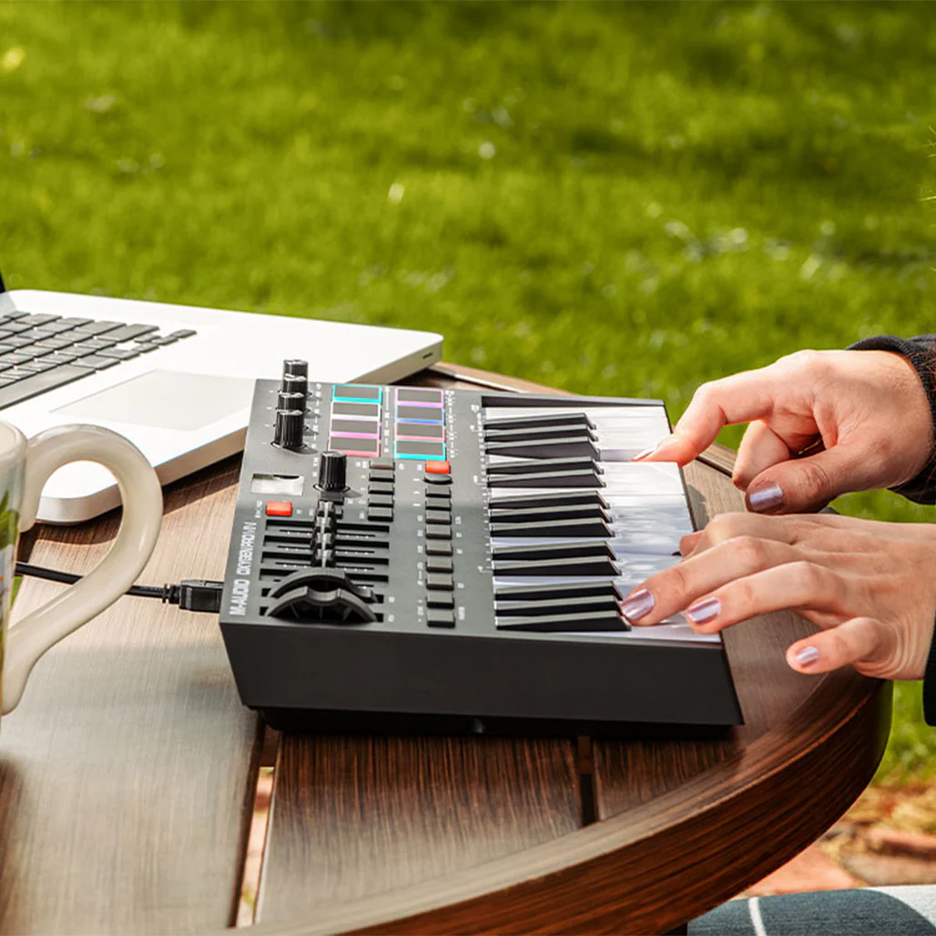 M-Audio Oxygen Pro Mini - 32-Key MIDI Controller - Image 6