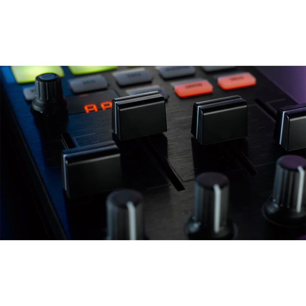 Native Instruments Traktor Kontrol F1 – DJ Remix Controller for Stems and Remix Decks - Image 2