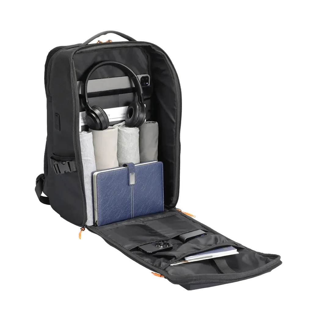 Porodo Gaming PS5 Storage & Laptop Backpack – Water-Resistant Travel Bag with Type-C PD 40W Charging Port - Image 3