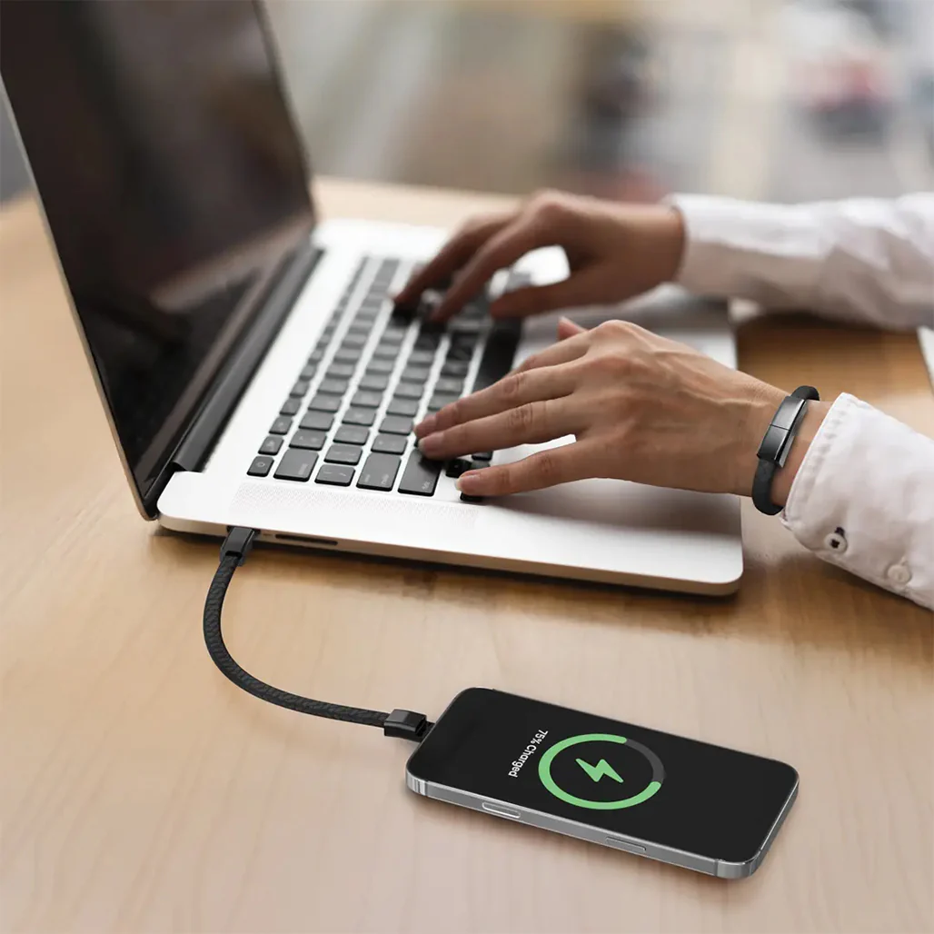 Porodo USB-C to Lightning Wristband Cable Magnetic Steel Clasp - Image 4