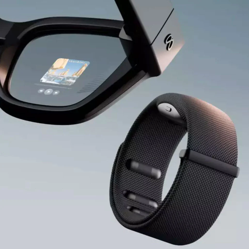 Ray-Ban Meta Display Smart Glasses - Image 11