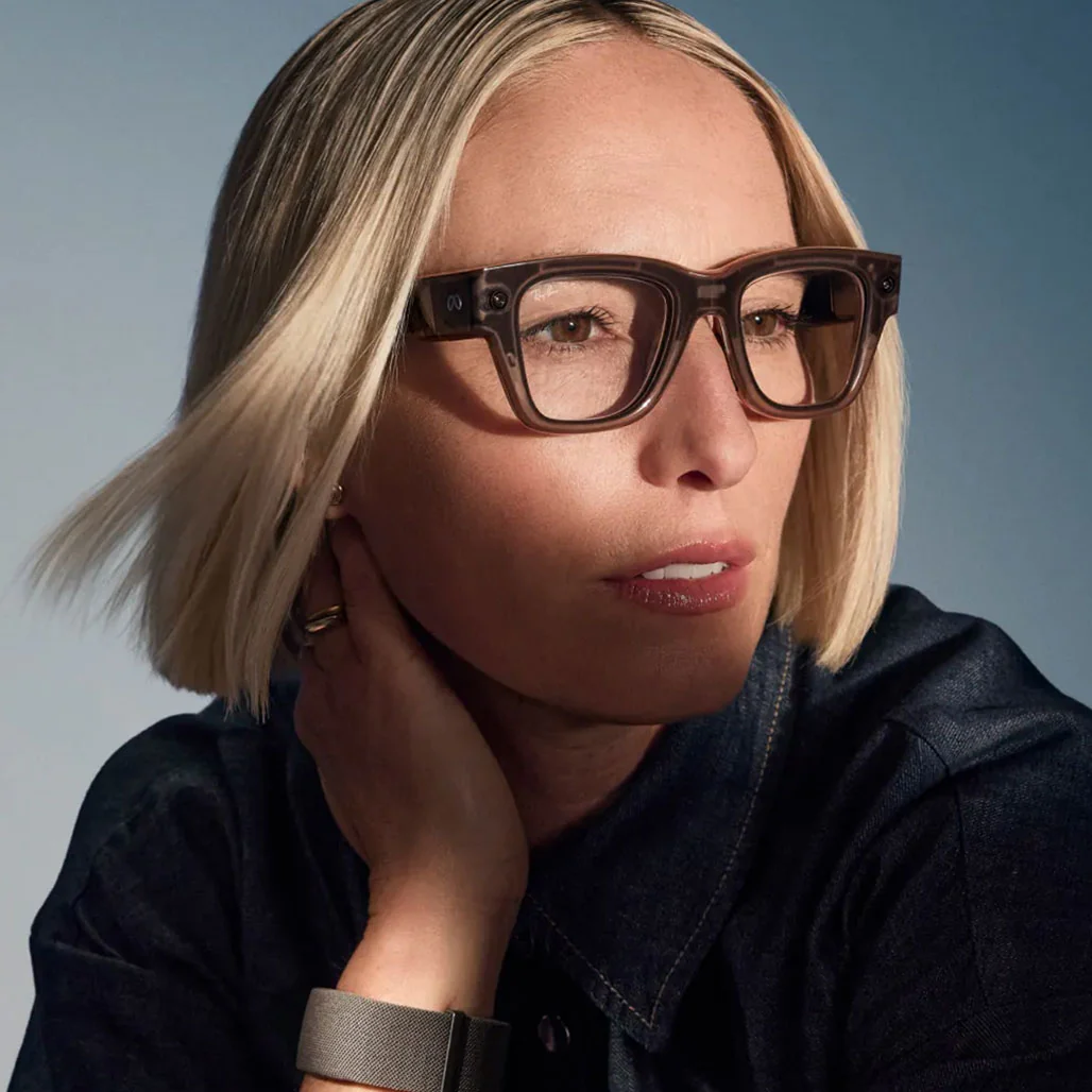 Ray-Ban Meta Display Smart Glasses - Image 5