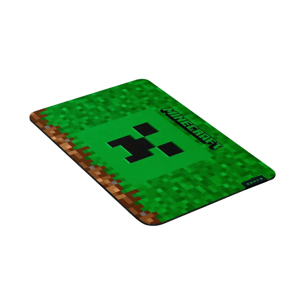 Razer Gigantus V2 Medium Gaming Mouse Pad – Minecraft Edition - Image 3