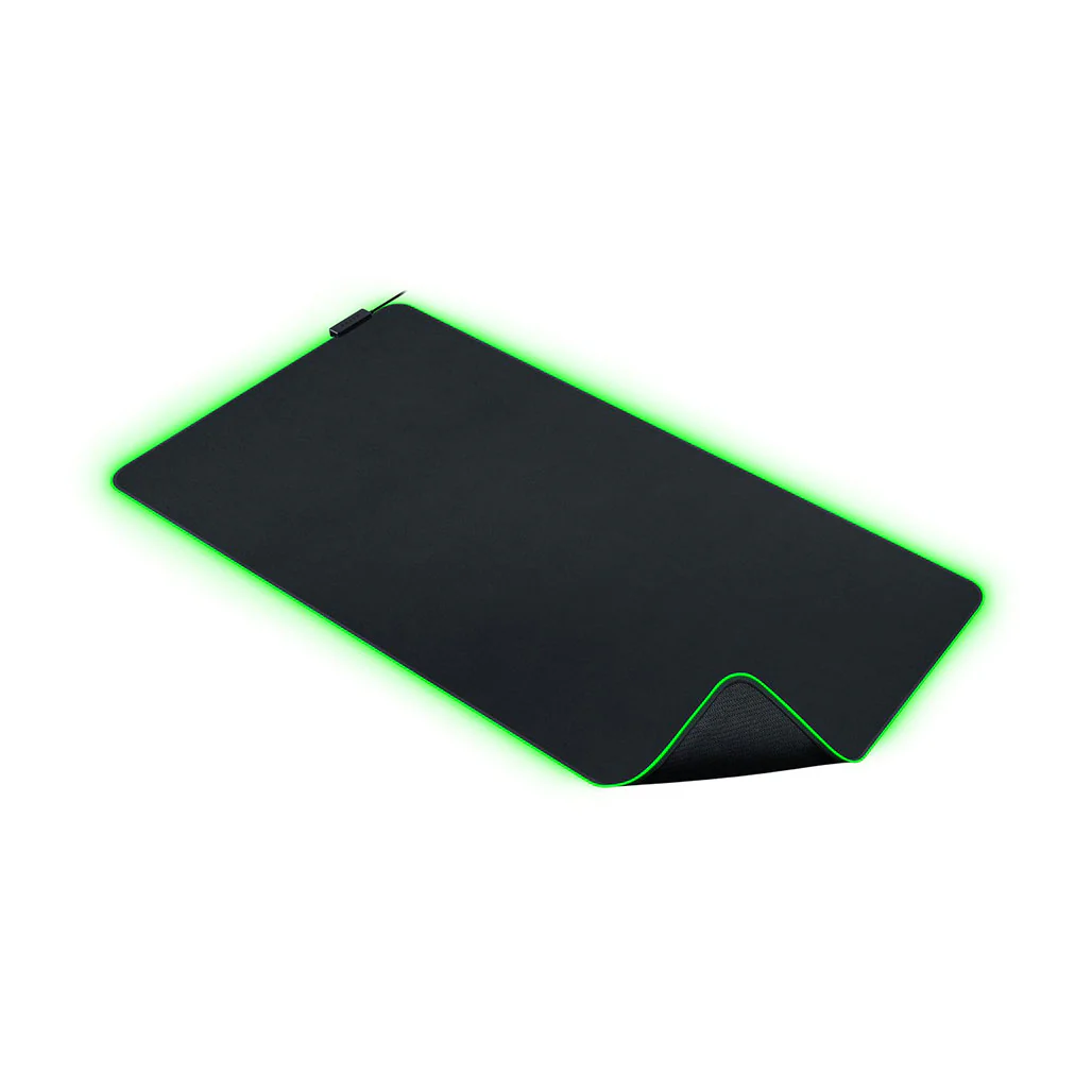 Razer Goliathus Chroma Gaming Mouse Mat - RGB Illumination with Soft Micro-Textured Surface - Image 4
