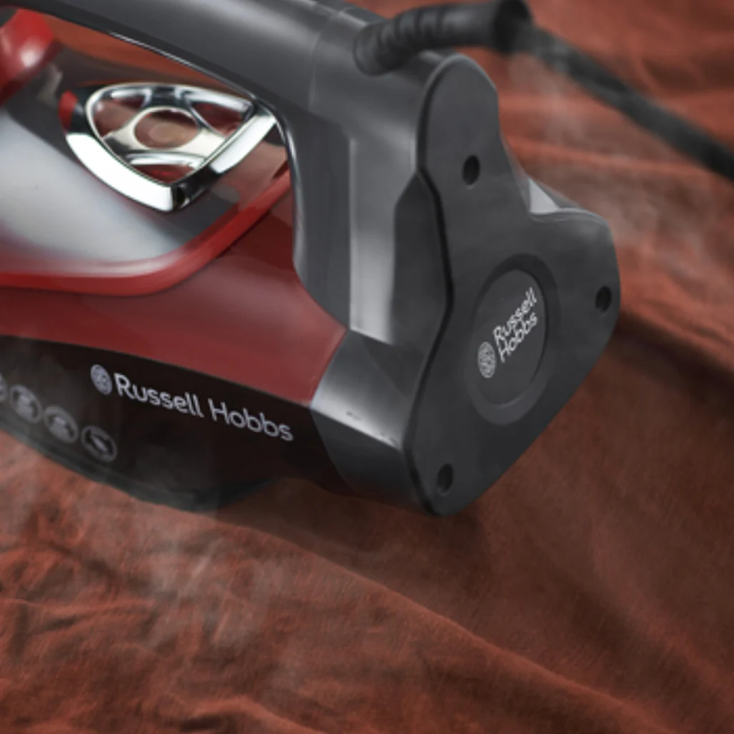 Russell Hobbs One Temperature Iron – 2600W Ceramic Soleplate - Image 3