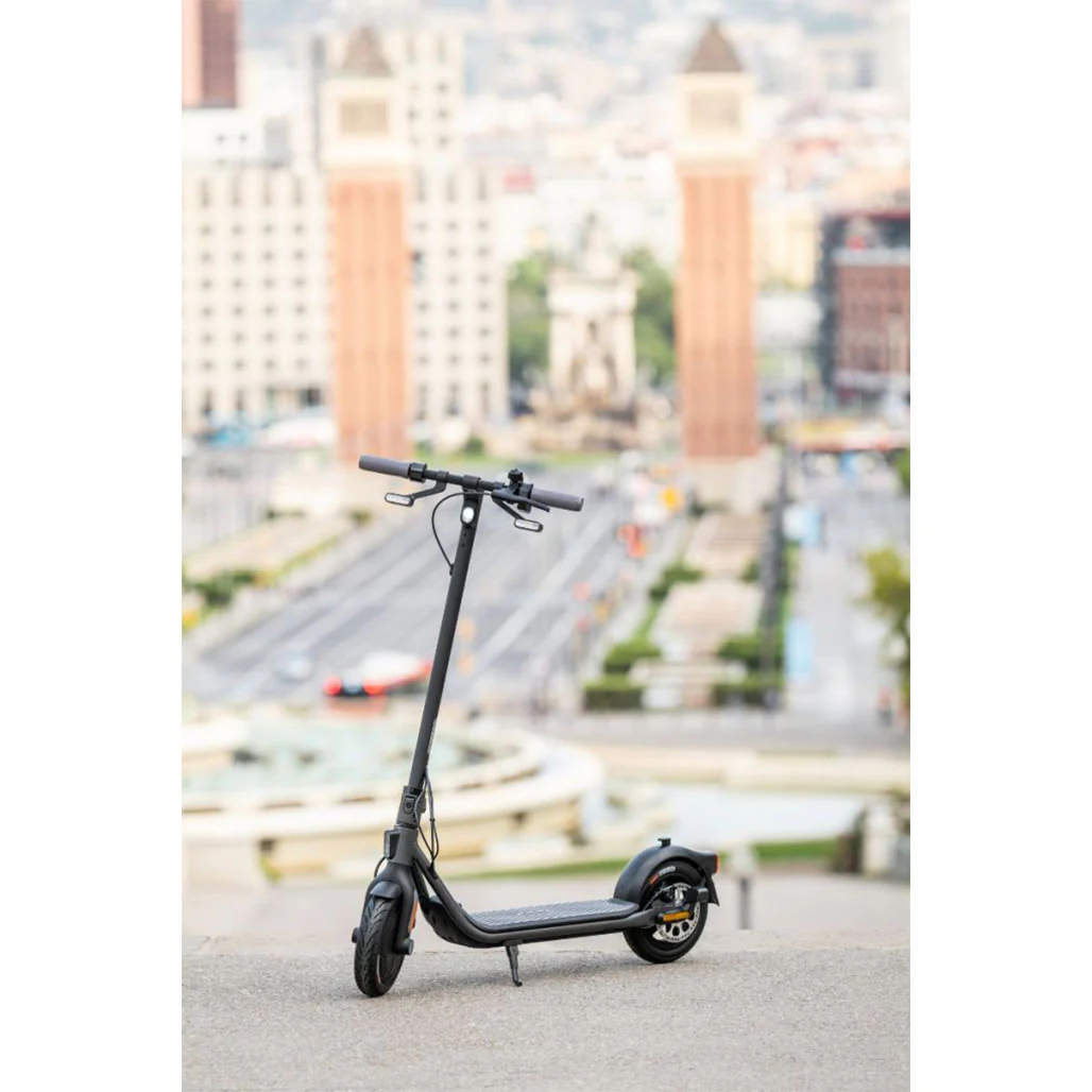 Segway F25I Ninebot KickScooter - Image 4