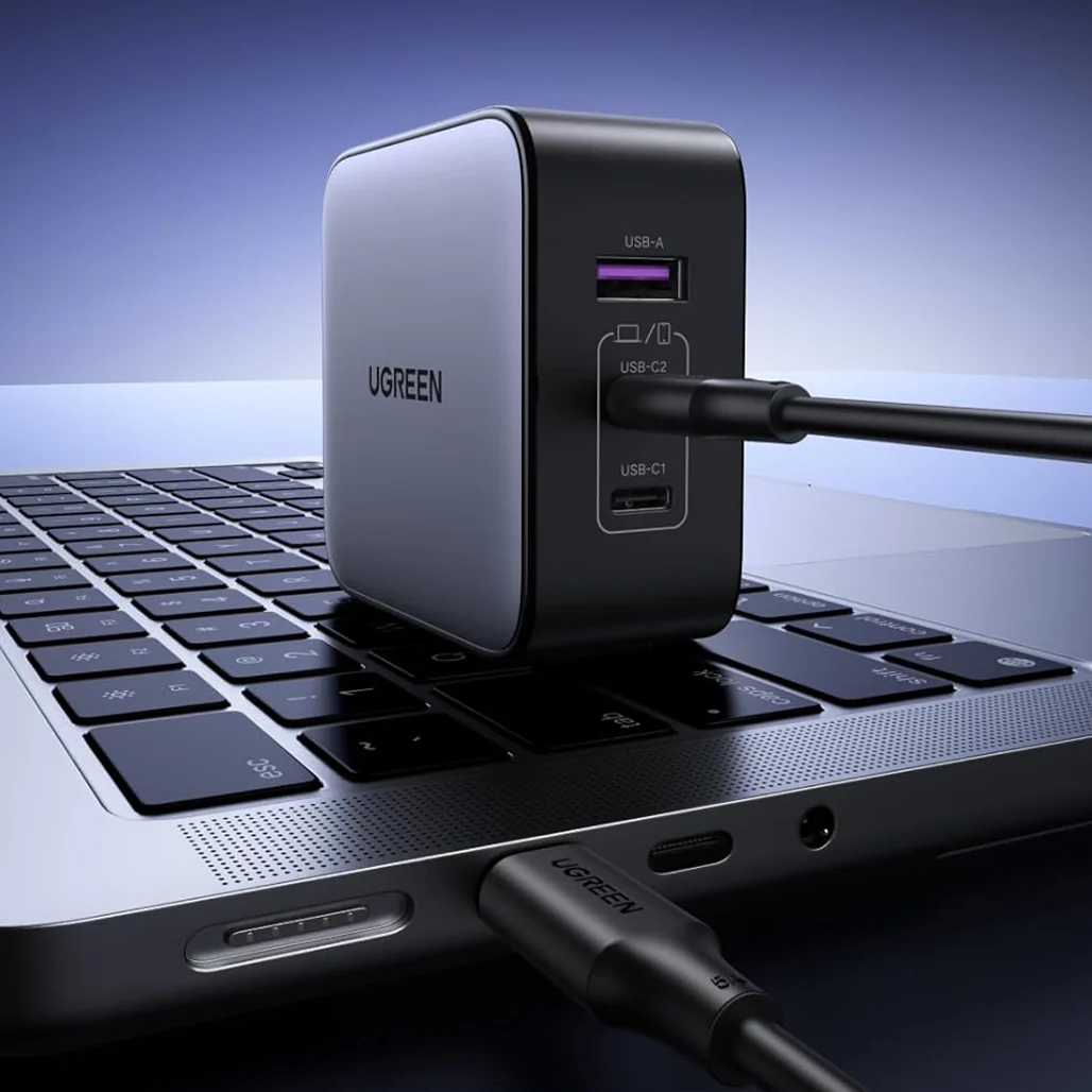 UGREEN 65W USB-C 3-Port International Adapter with EU UK US Plugs - Image 3