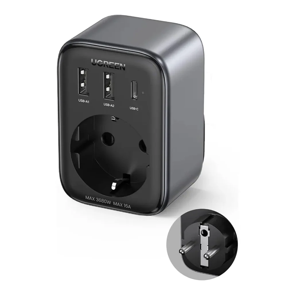 UGREEN 90613 30W Outlet Extender Charger – 4-in-1 Fast Charging Adapter with USB-C & USB-A Ports