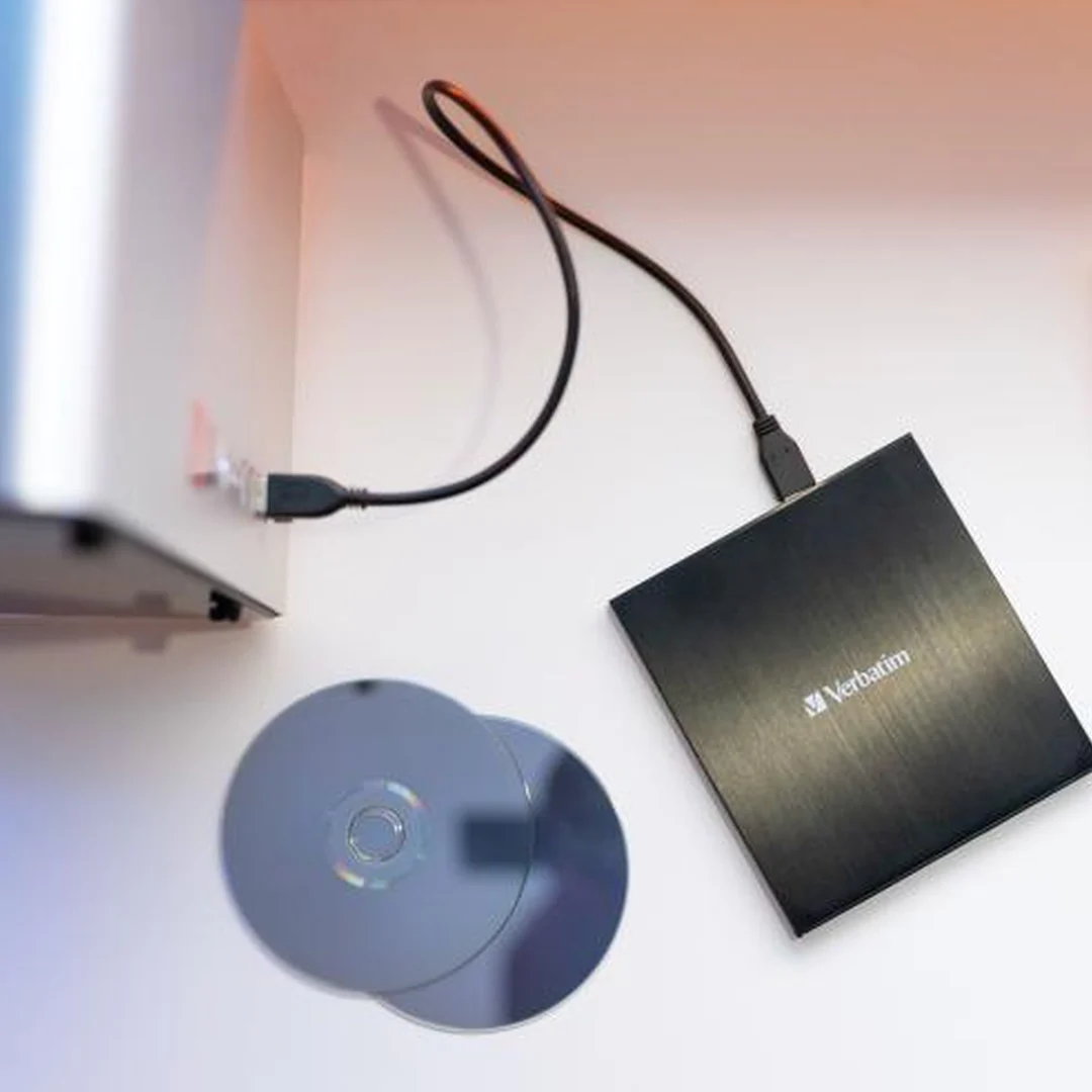 Verbatim Ultra HD 4K Blu-ray Writer – USB-C External Drive - Image 3