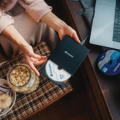 Verbatim Ultra HD 4K Blu-ray Writer – USB-C External Drive - Image 8