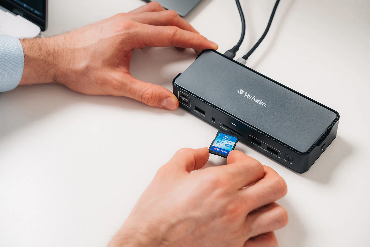 Verbatim USB-C Pro Docking Station with 15 Ports - Image 5