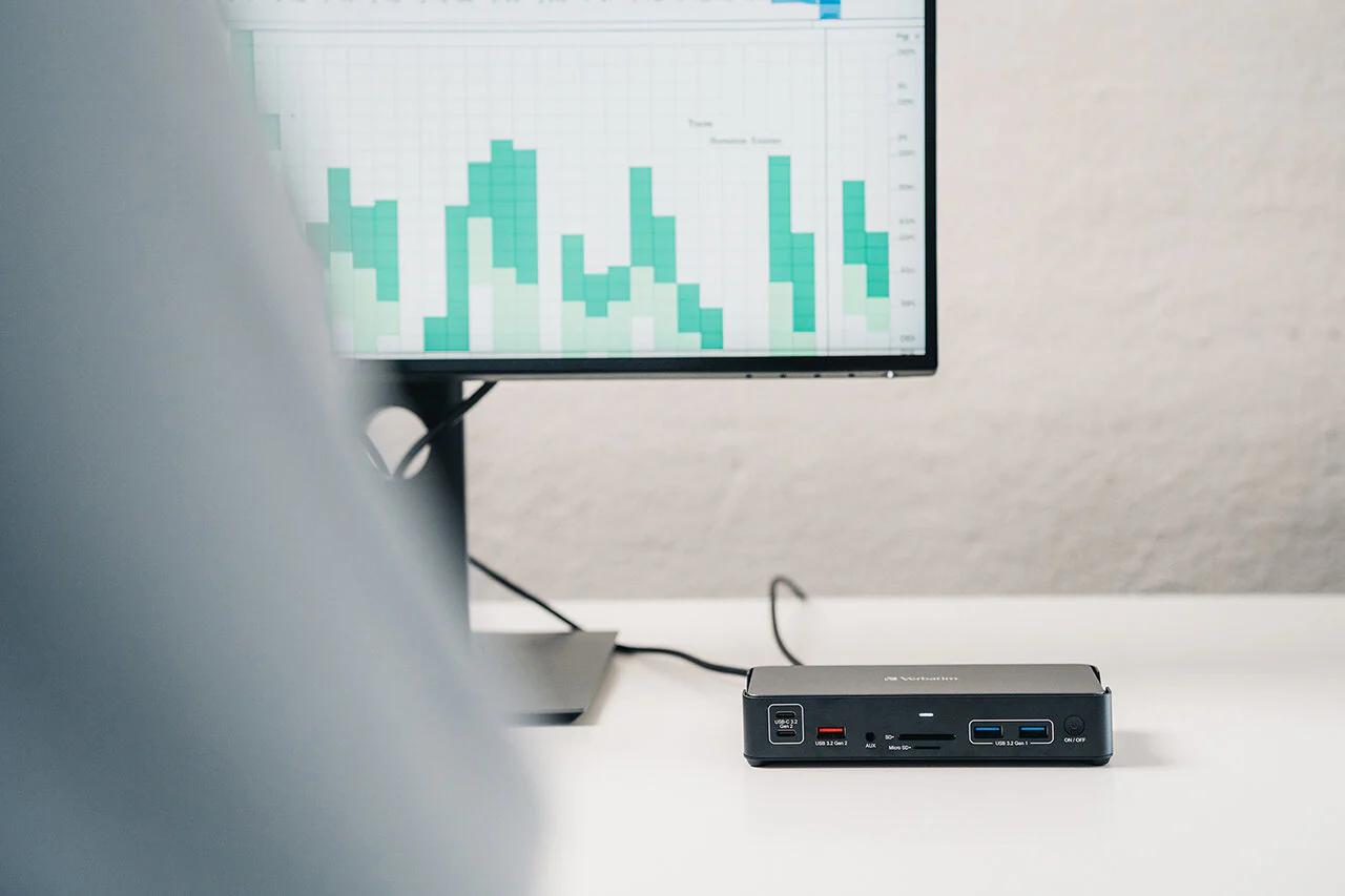 Verbatim USB-C Pro Docking Station with 15 Ports - Image 6